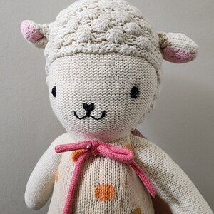 Cuddle and kind Lamb